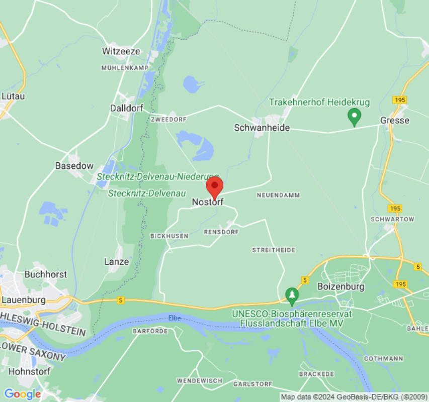 Zeltplatz/Stellplatz auf einem Hof nahe der Elbe