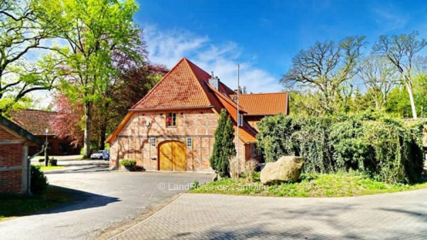 Pitch at the farm with playground & petting animals