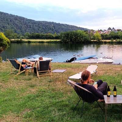 kleines Zelt mit Auto (Campspace 22369)