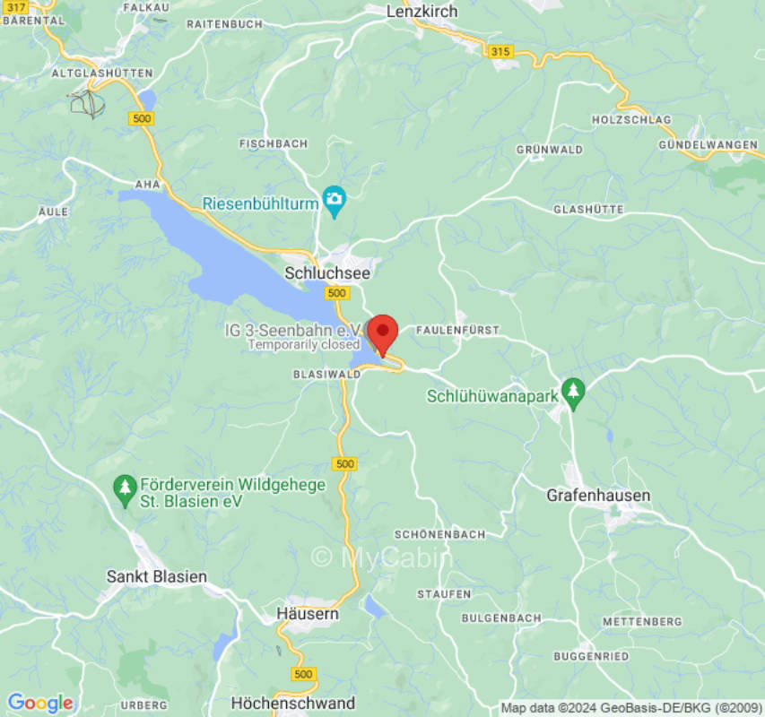 Direkt am Ufer des Schluchsees mit Feldbergblick