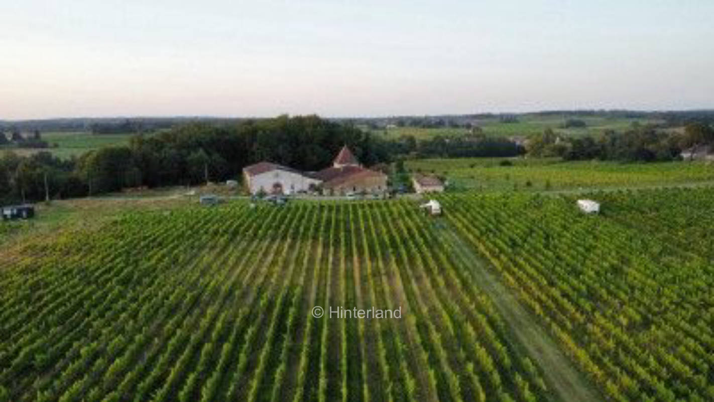  Un lieu au milieu des vignobles, près de Bordeaux