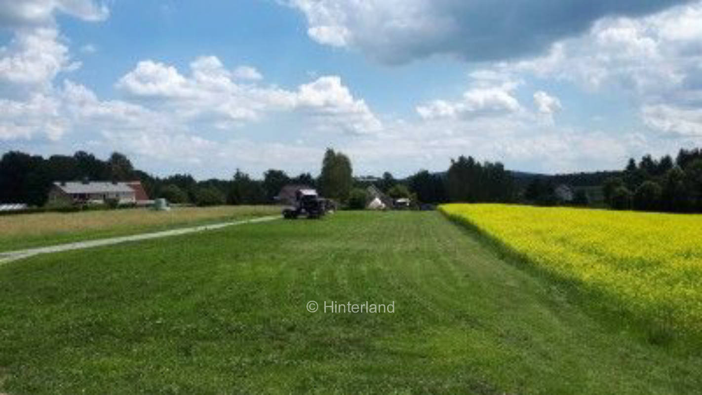 Autark Stellplatz mit Blick ins umliegende Gebirge, privater Stellplatz