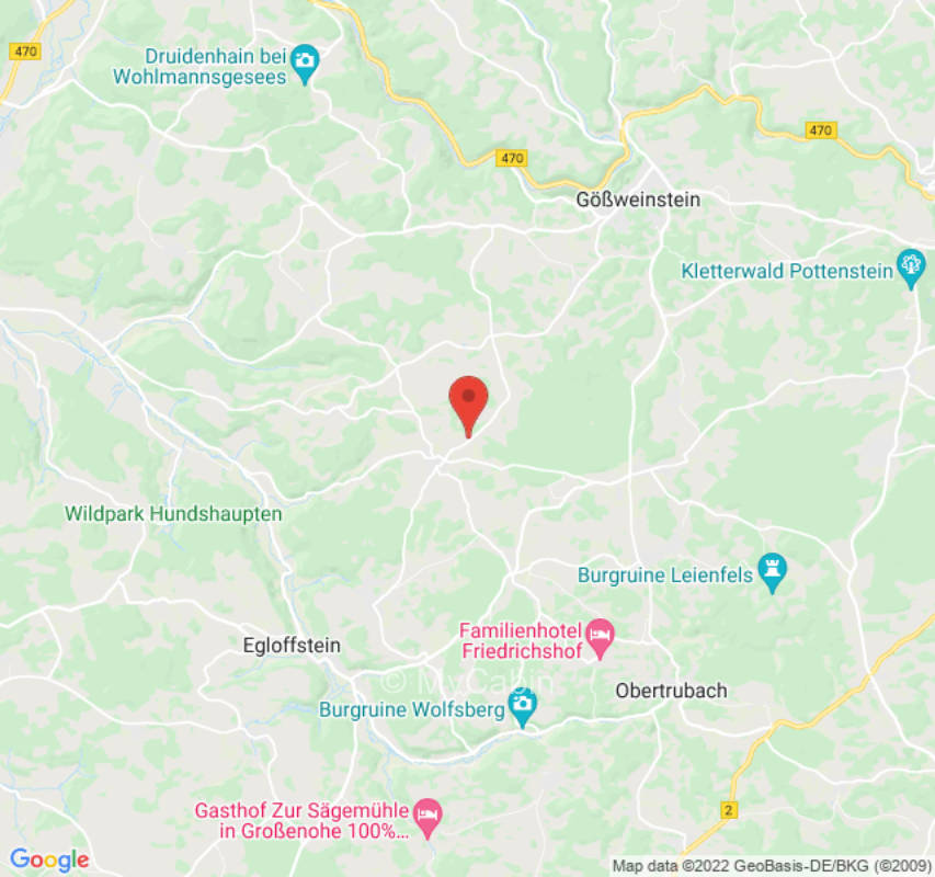 Gartenwiese zwischen Wald und Feld