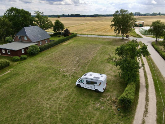Wohnwagen & Wohnmobilstellplatz in Bleckede