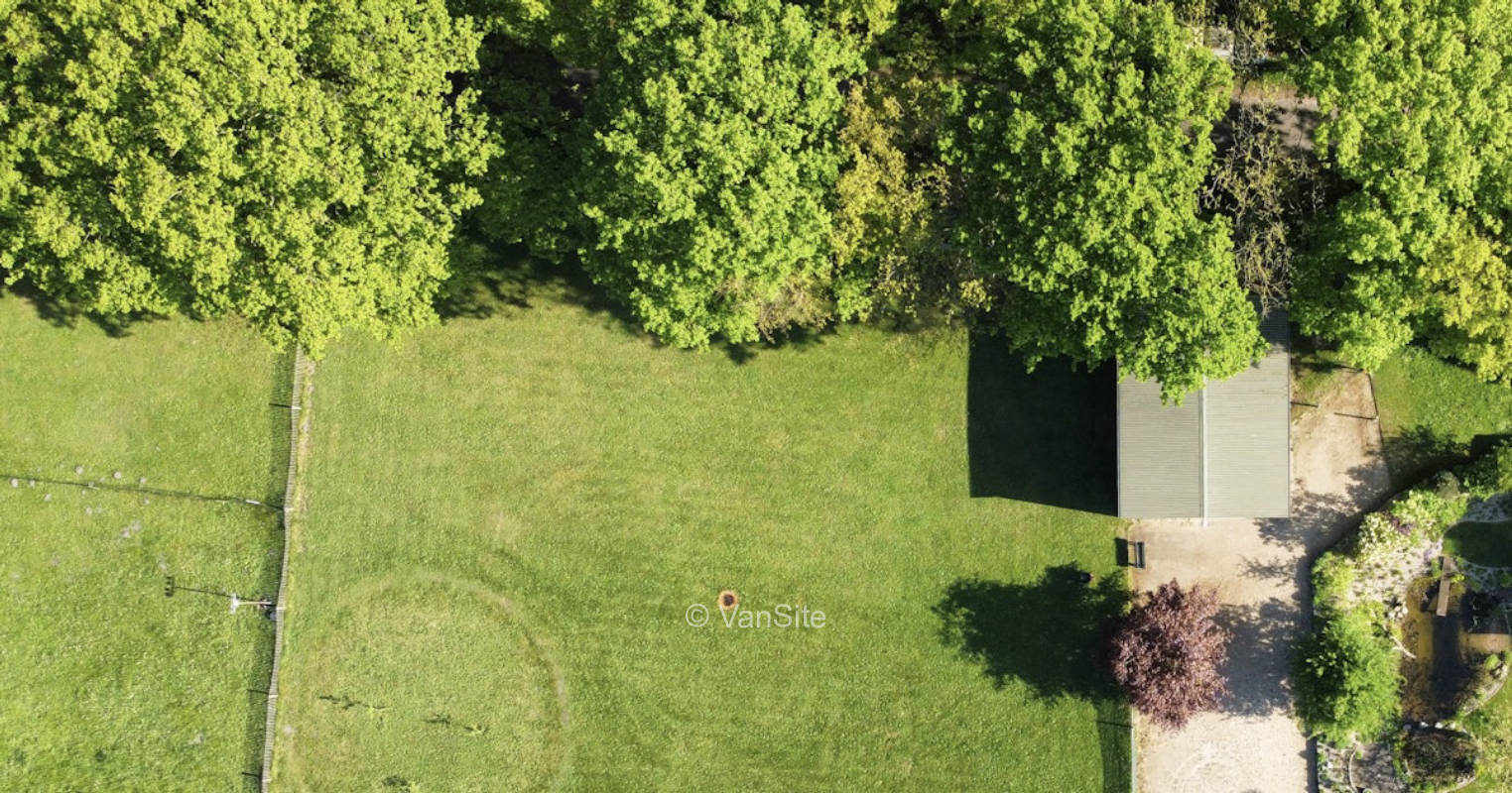 Idyllischer Stellplatz im Grünen – Perfekt für Naturfreunde
