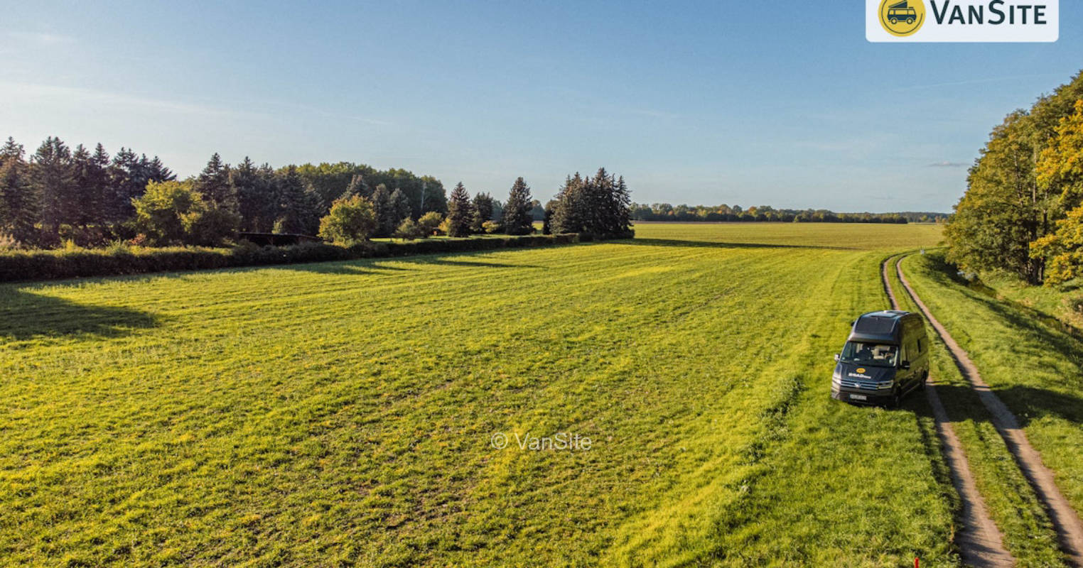 Stellplatz an der Wiese