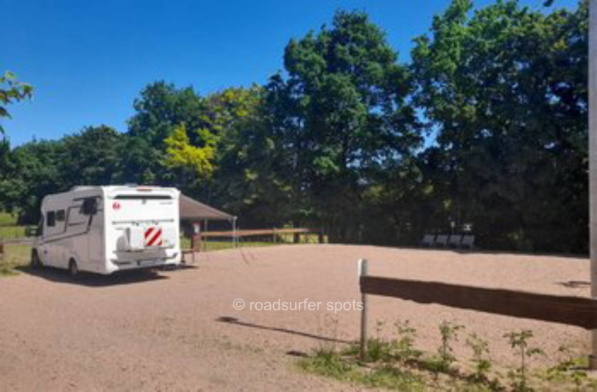 Campingplatz im Grünen gleich neben dem Weingut