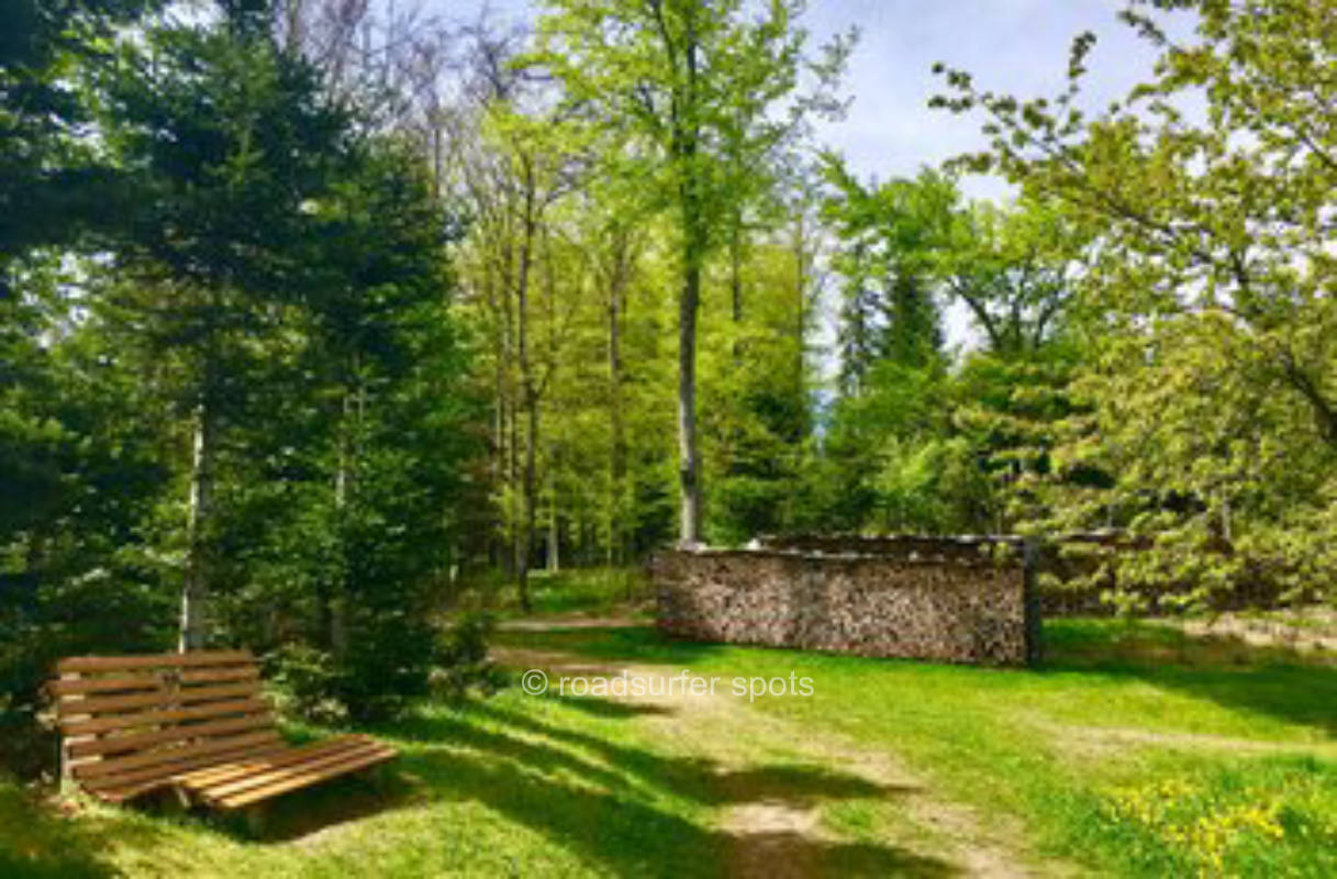 Camping mit Sonnenuntergang