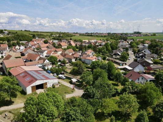 Wohnwagen & Wohnmobilstellplatz in Hillesheim