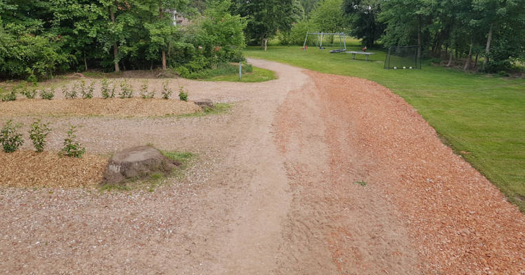 Bauerhof-Stellplatz mit Spielplatz