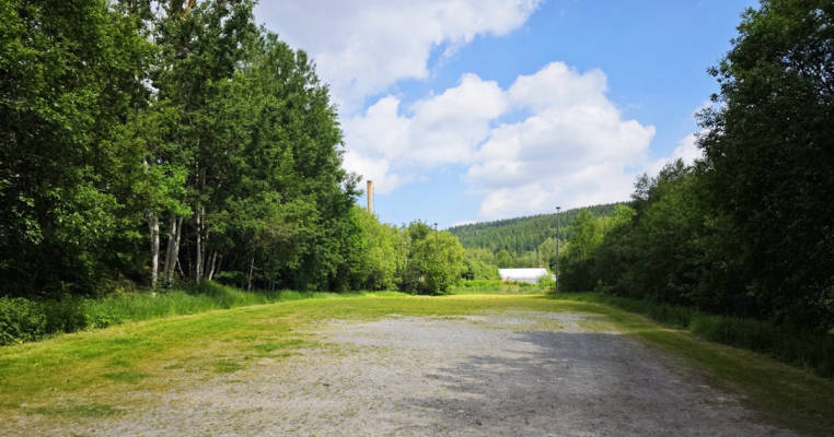 Camping - Parkplatz / Abstellplatz direkt an der Grenze DE -