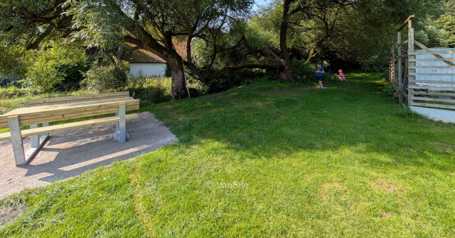 Wiese am Guggugsbrunnen