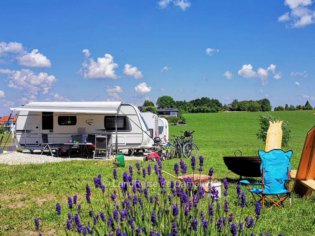 Bauernhofcamping Wohmobil/Wohnwagen Ferienparadies Reifnhof