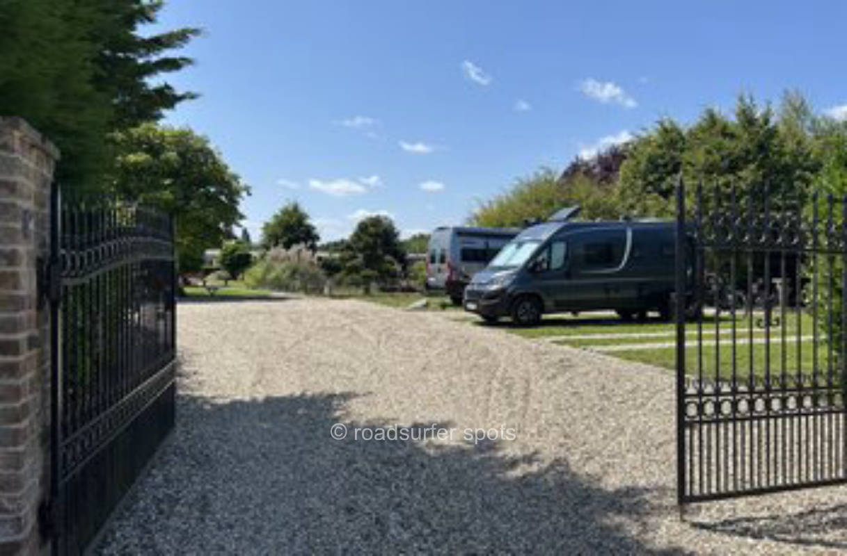 Camping am kleinen See 