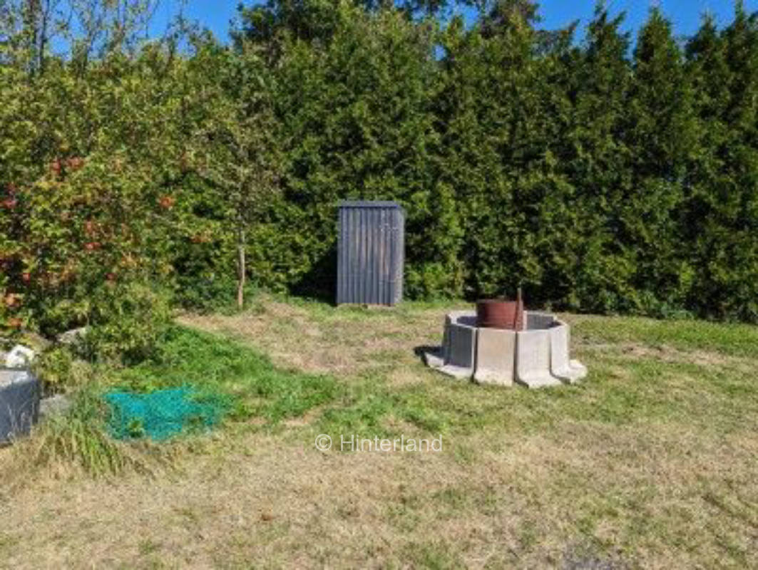 Hinterm Deich an der Nordsee