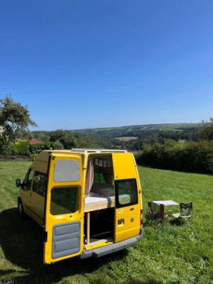 Idyllic pitch with views over the Kyll Valley
