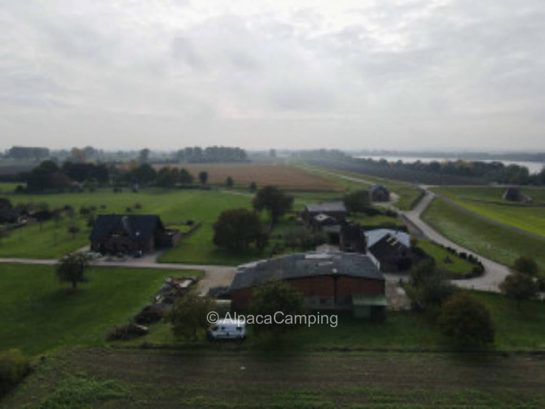 Rest and recreation at the foot of the Rhine dike with direct connection to bike path on the dike crest #4