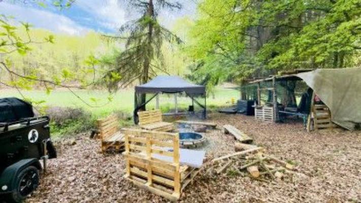 Naturcamping mit Feuerstelle im Lahntal