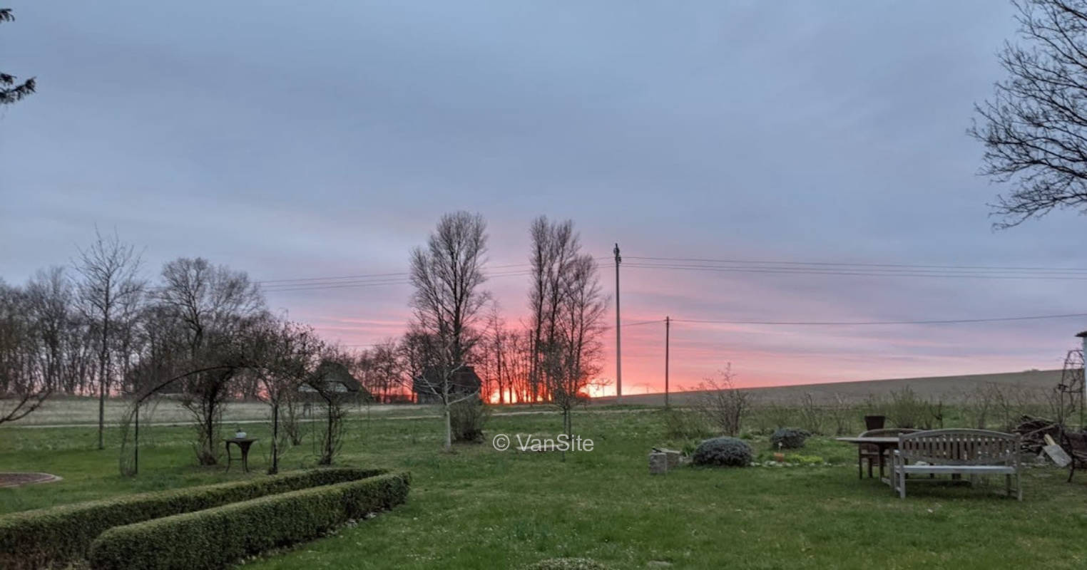 Natural plot in absolute quiet location.