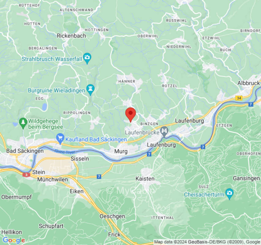 Zelten mit Blick in die Schweiz