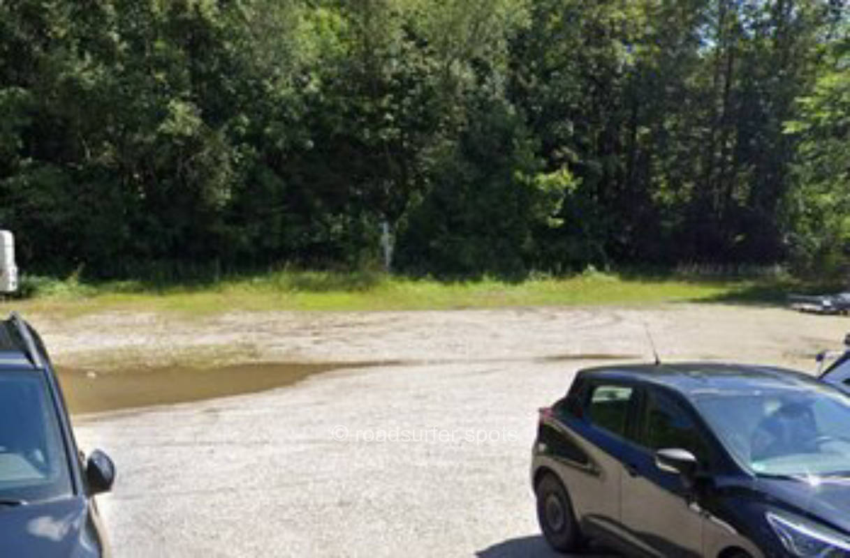 Ruhiger Campingstellplatz in Stadtnähe