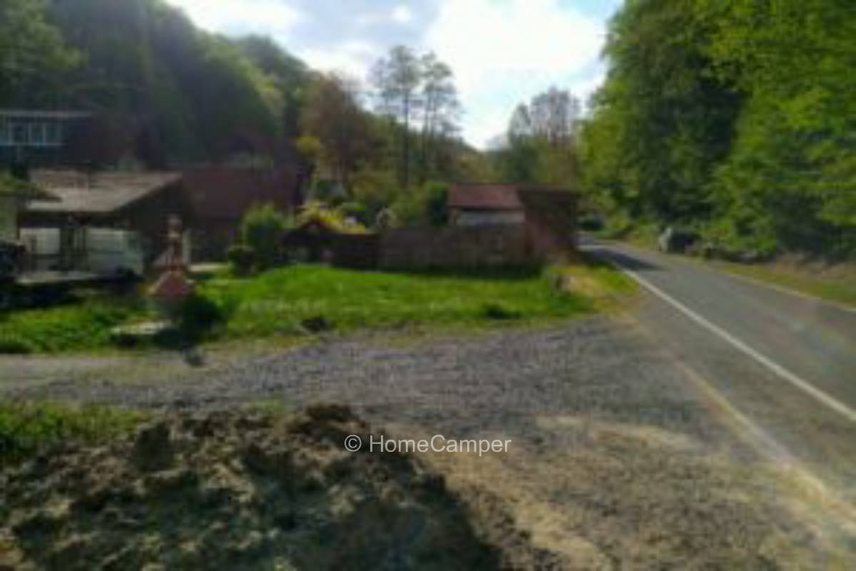 Privater Platz in Brochenbach