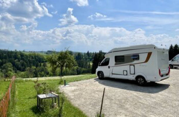 Pitch with mountain and distant views in the Allgäu