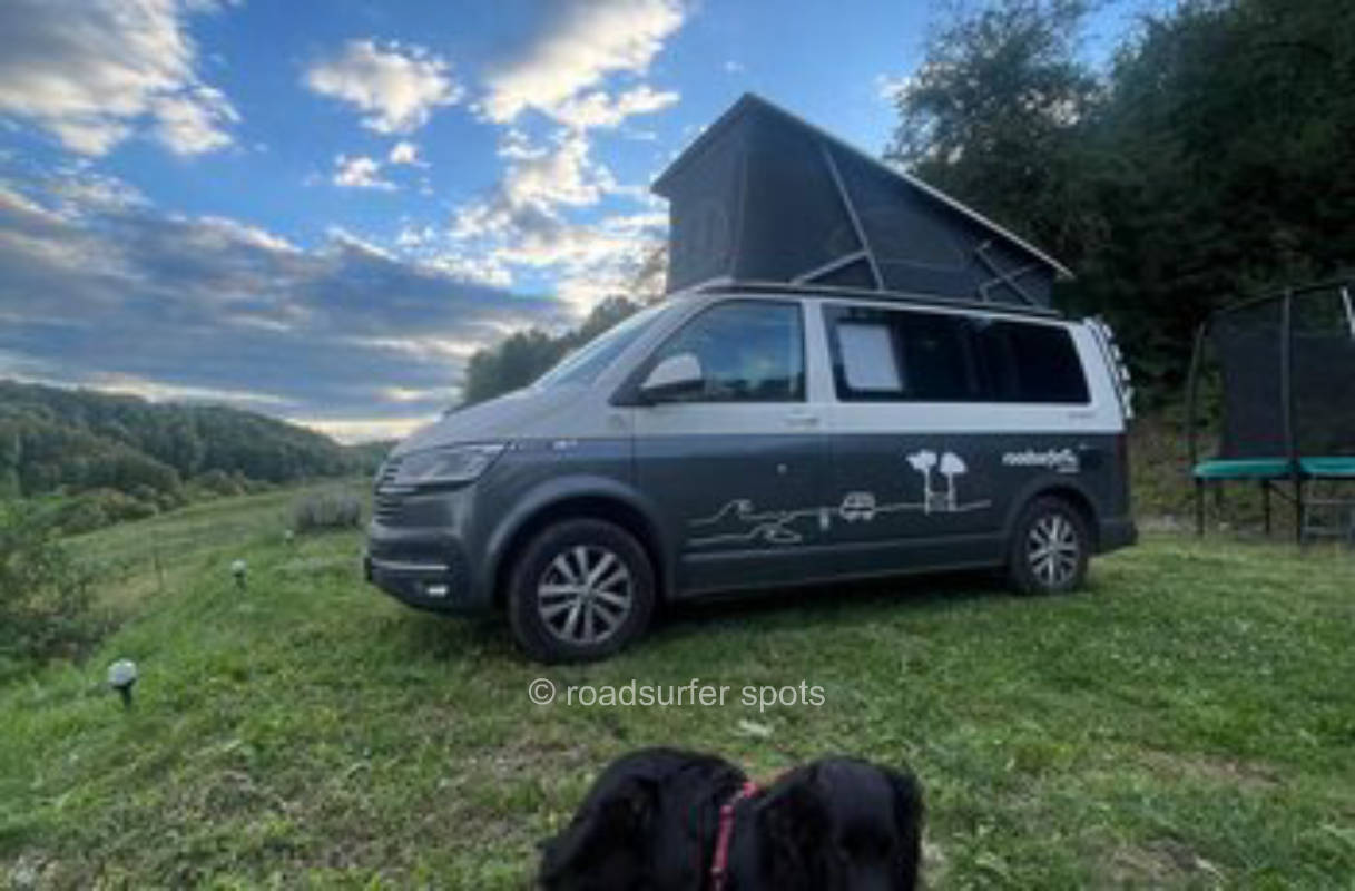 Camping mit Blick ins Tal 