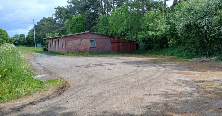 The "old" dog run... Parking spot for travelers passing through