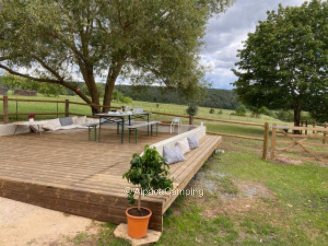 Katiesfarmhouse - green oasis with fireplace and horses #3