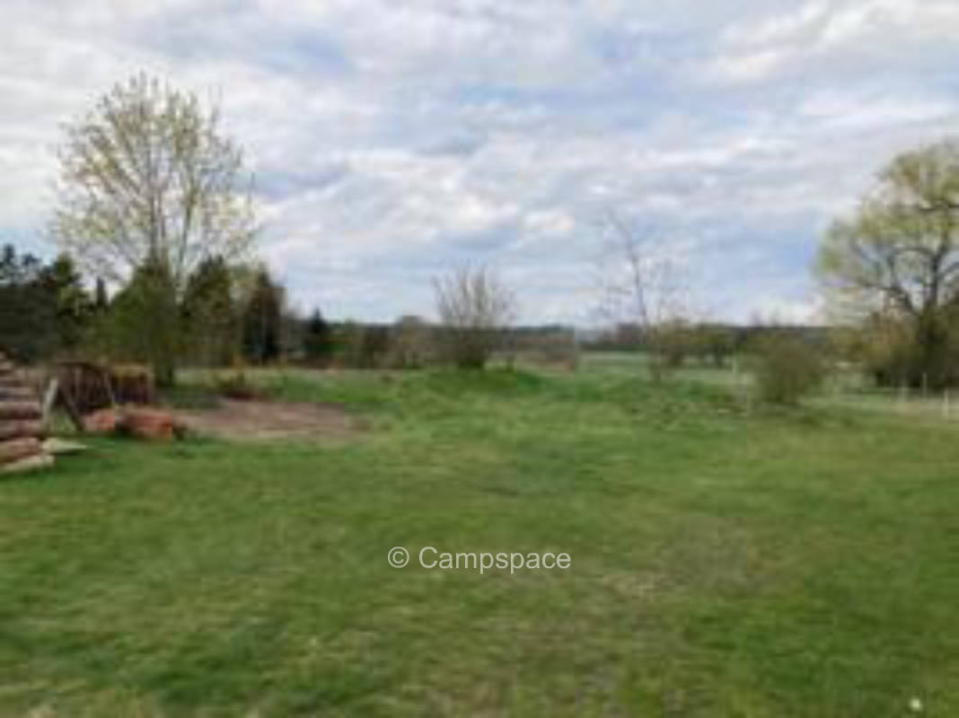 Idyllischer Wohnmobilstellplatz bei Berlin