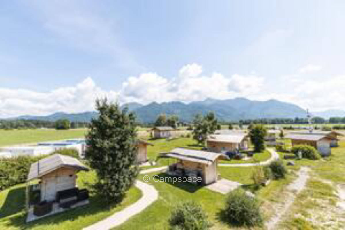 Zelten zwischen Chiemsee und Alpen