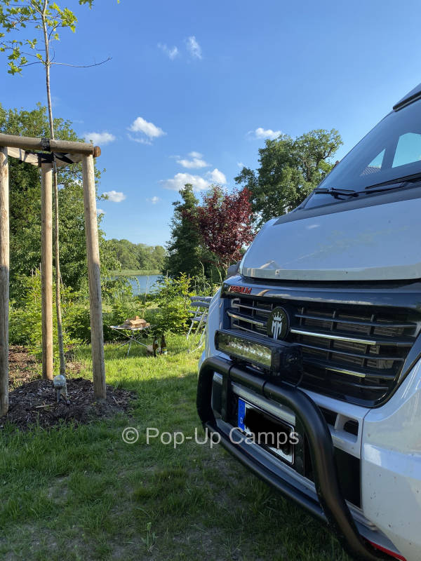 Exclusive pitch on the lake in Satow