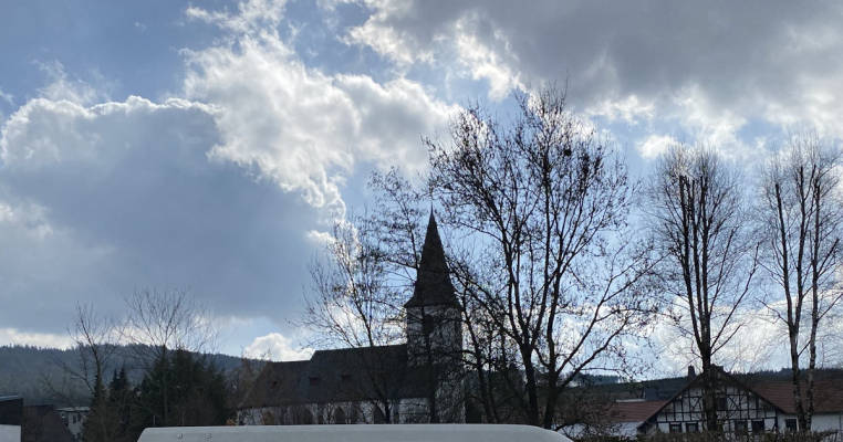 Parkplatz direkt am Landgasthof