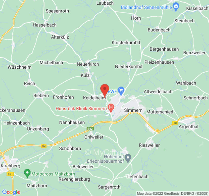 Schöne Wiese direkt an zwei kleinen Bächen