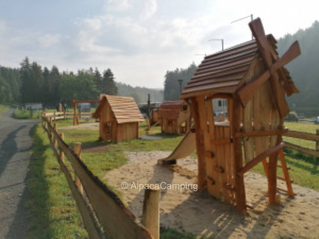 Idyllic pitch with view of the Ebersbach valley #4