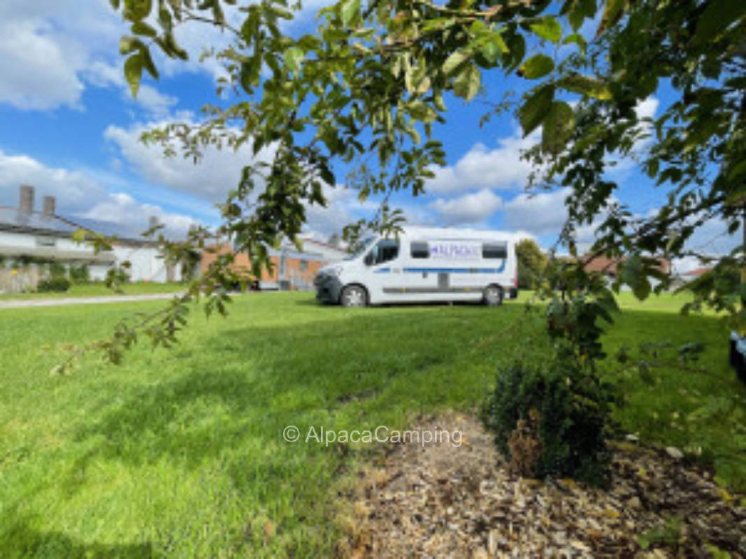 Camping and camping in the idyllic garden #1