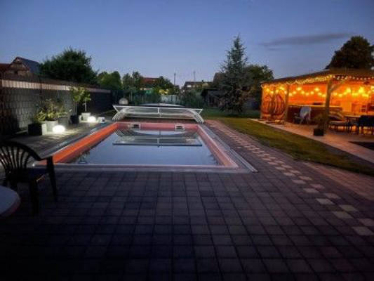 Pure relaxation in a quiet location with pool!
