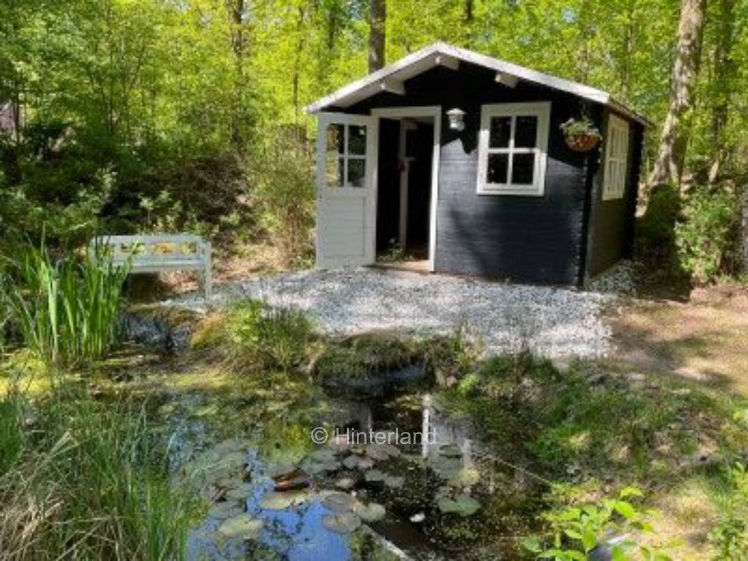 At Hüselhus fox and rabbit wish good night