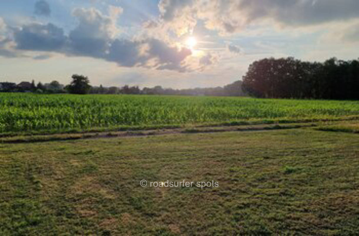 Stellplatz nahe dem Tierpark am Feld im schönen HZ