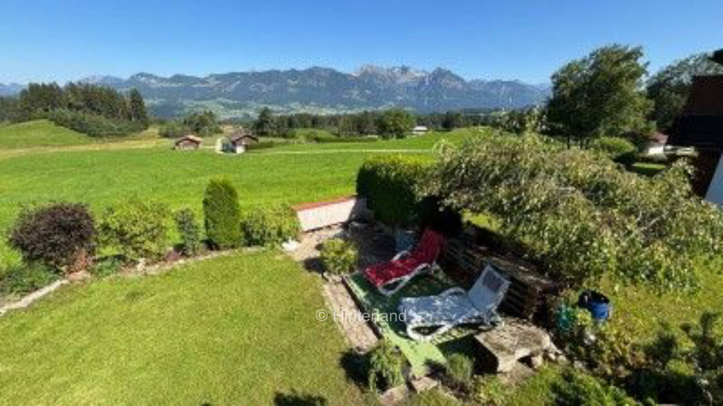 Alleinlage mit Blick in die  Alpen im Allgäu