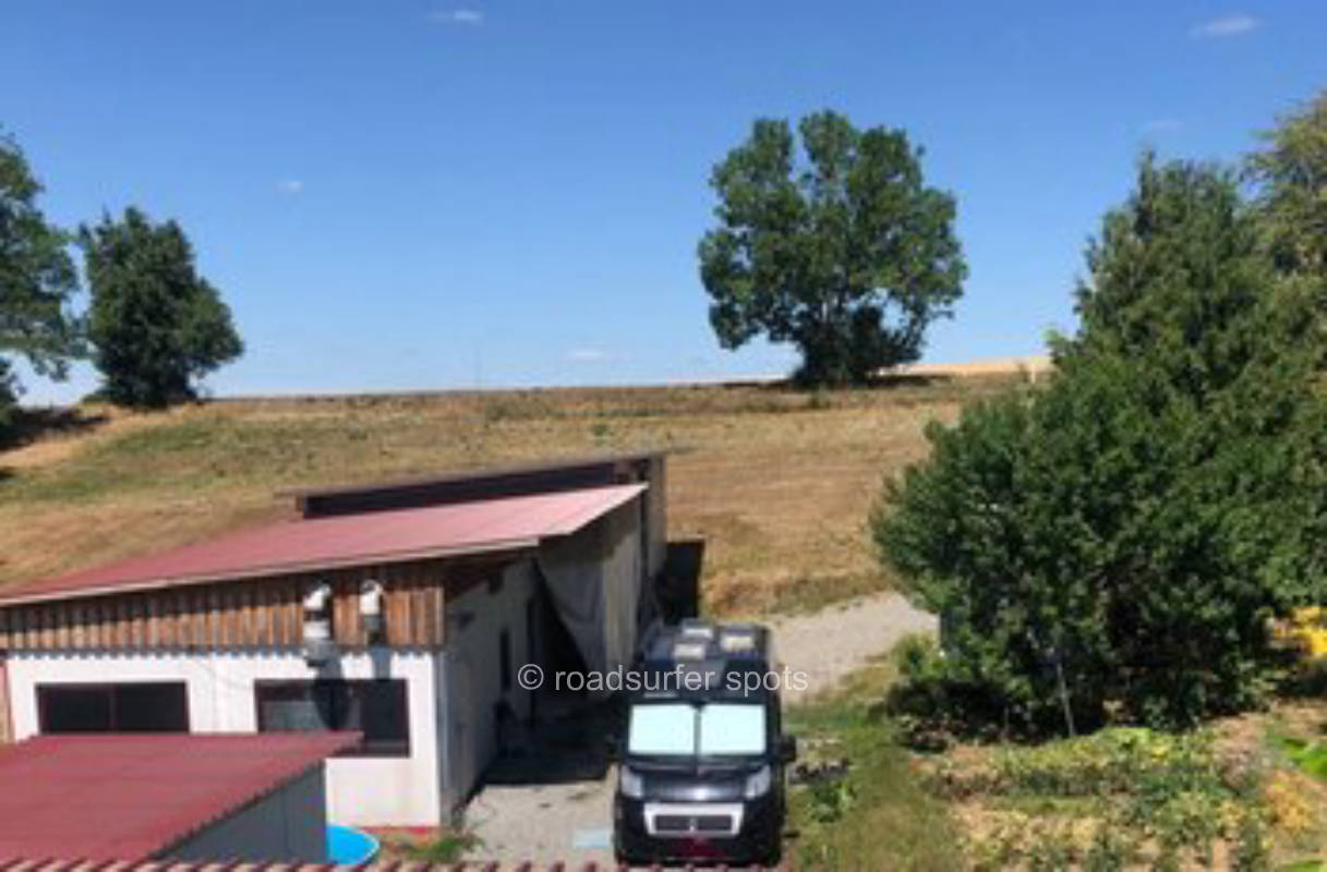 Stellplatz mit WC, Dusche, Sauna und WLAN