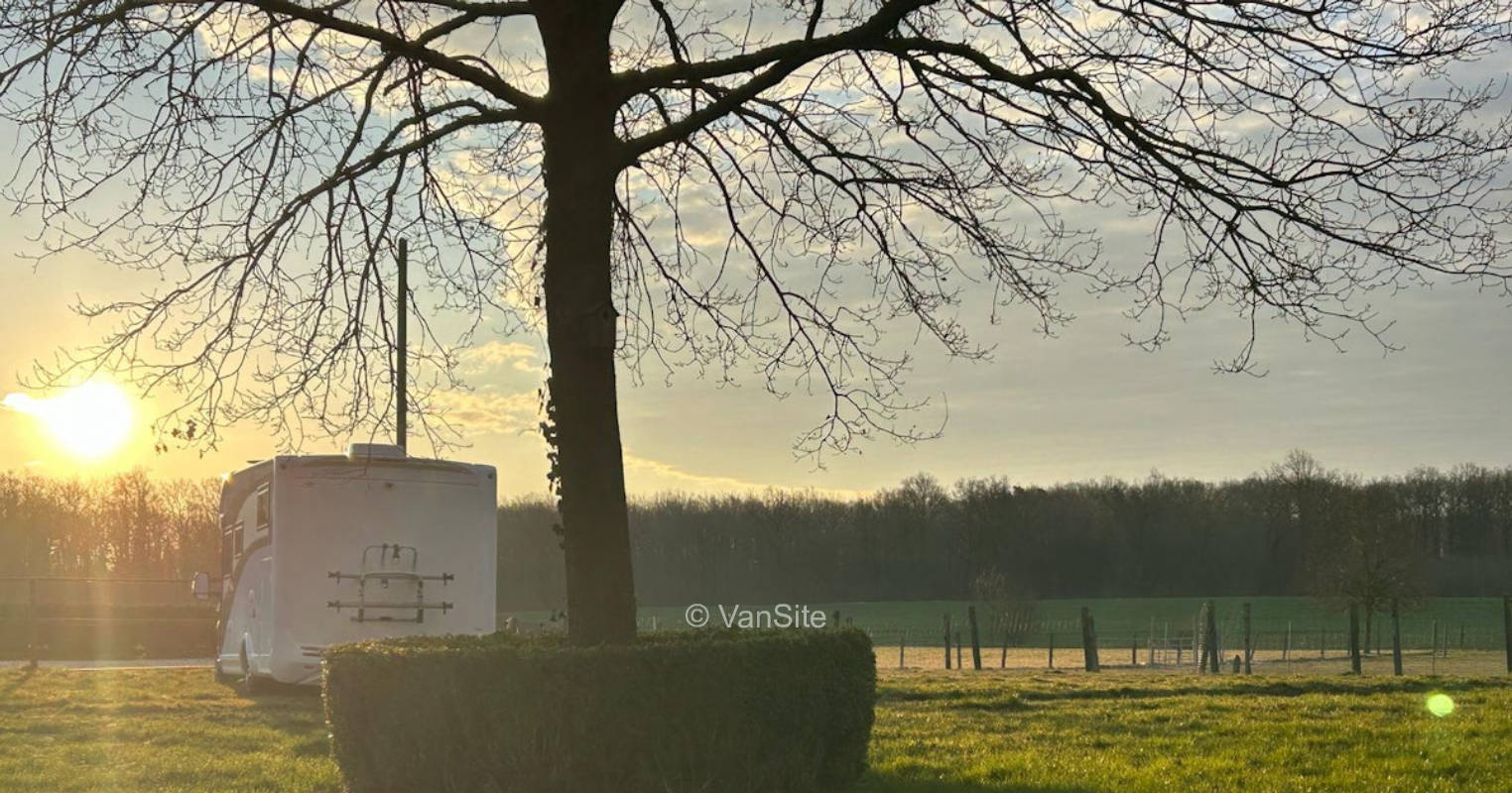 Camping an der Alpaka-Weide