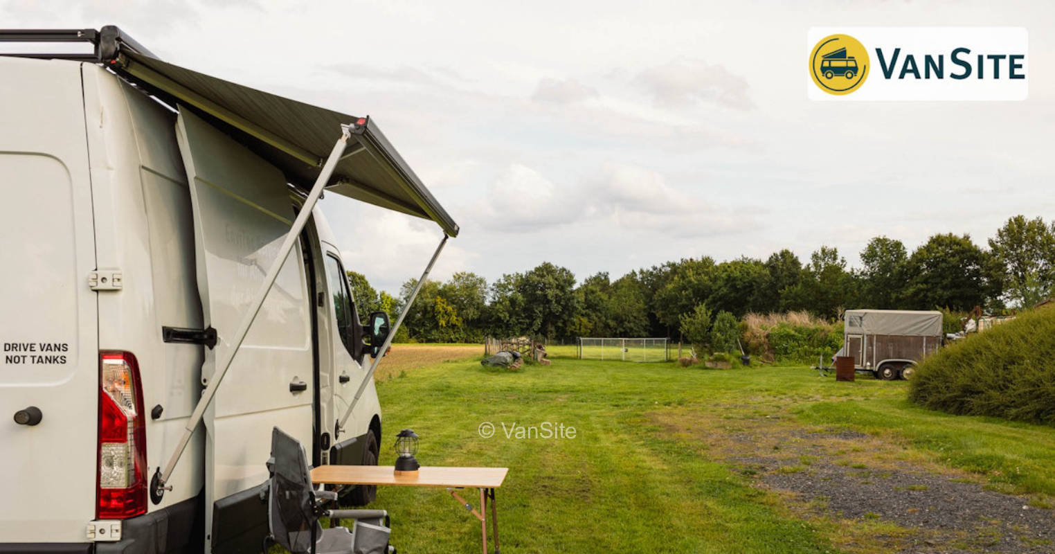 Schotterplatz am Feld