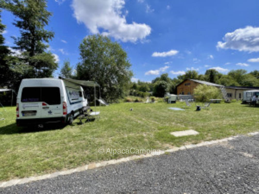 Wohnmobilstellplatz an der Hofemühle 5x7m Nr. 02