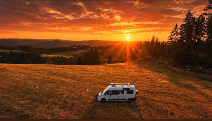 Dein Spot auf einer großen Wiesen (Campspace 30080)