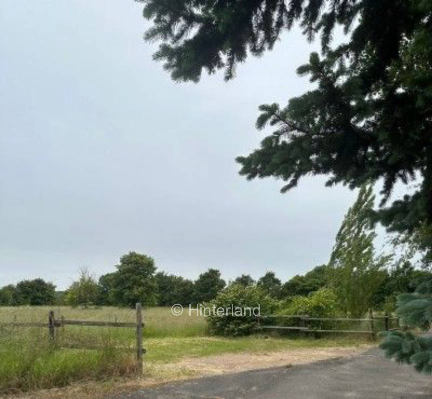 Stellplatz an Pferdewiese – Natur & Stadtkomfort