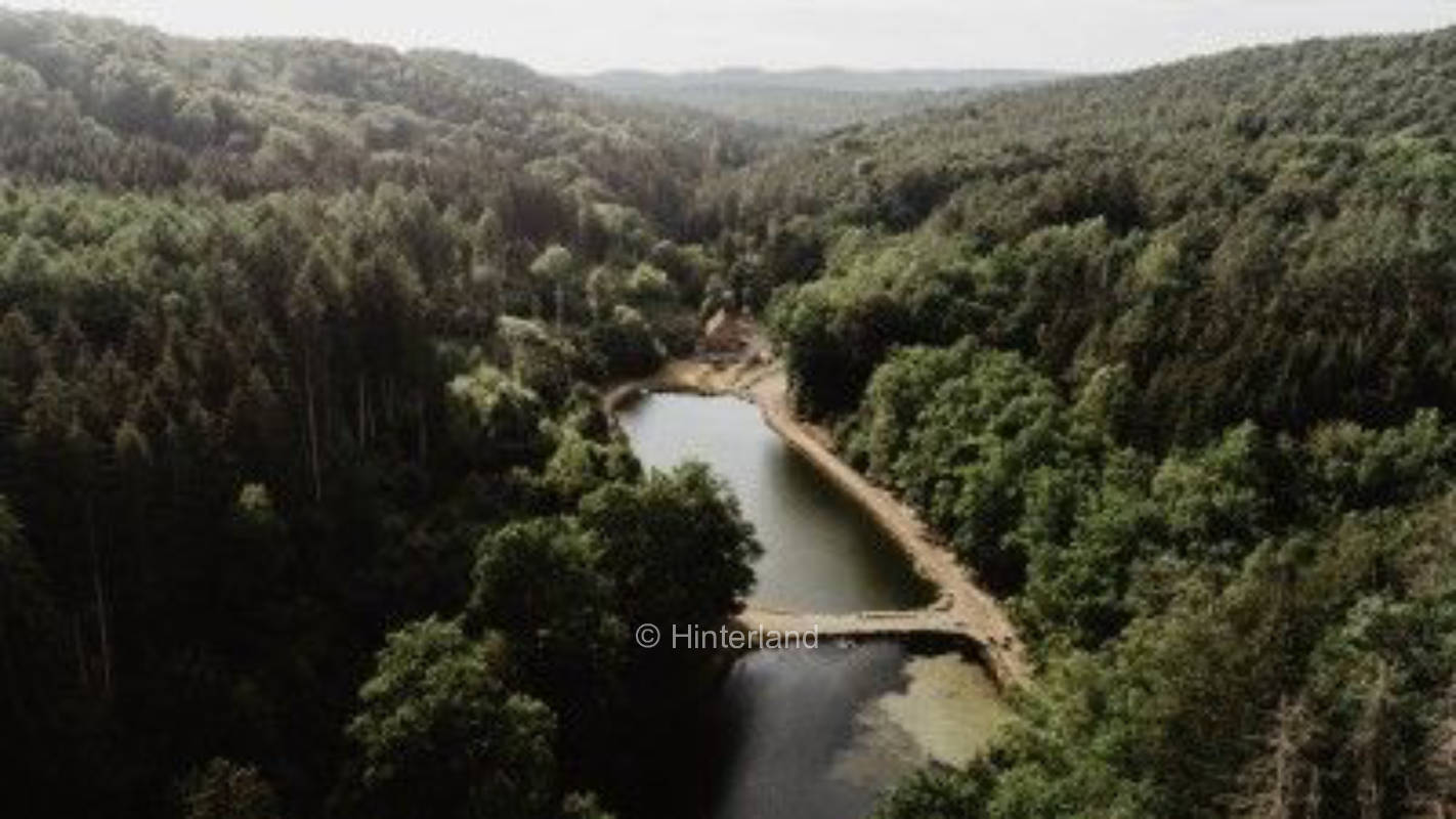 Campen am klaren See im Pfälzerwald mit *Hot Tub*