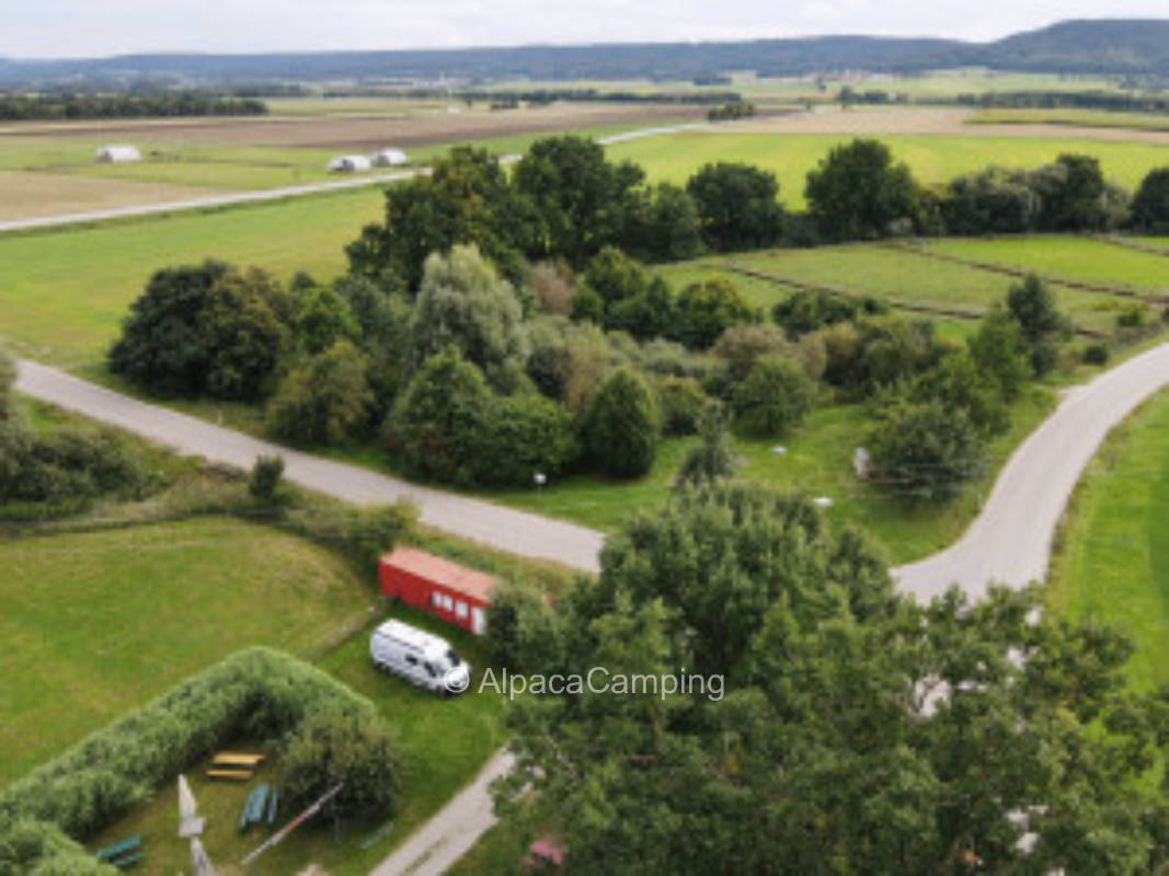 Ostrich farm & living farm, quiet pitch in the middle #4, privater Stellplatz