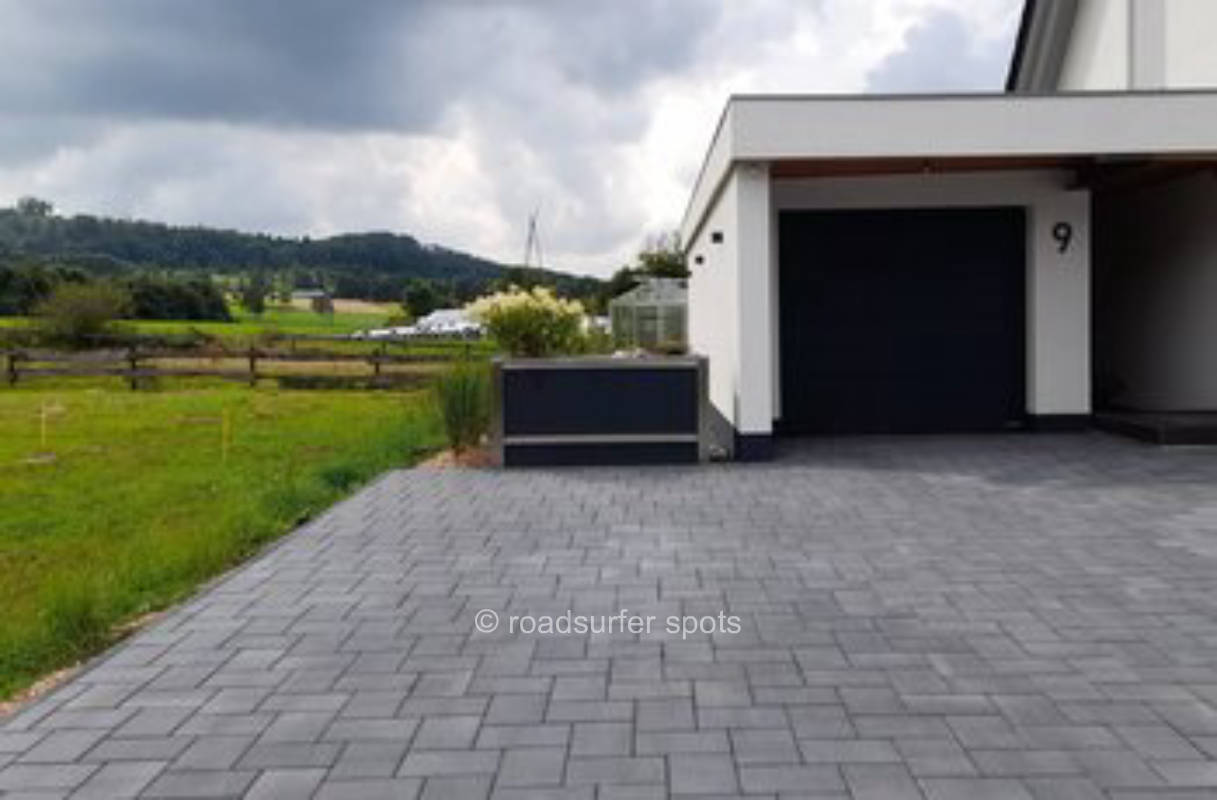 Camping mit Bad und Küche separat in Nüsttal  